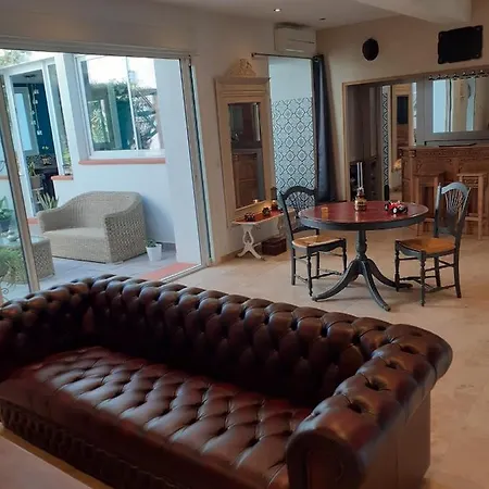 Gæstehus Chambre Studio El Hijo *